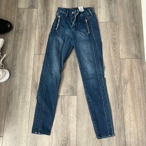 GUESS denim skinny jeans